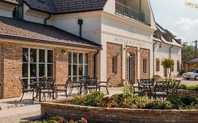 Arkady Hof Hotel